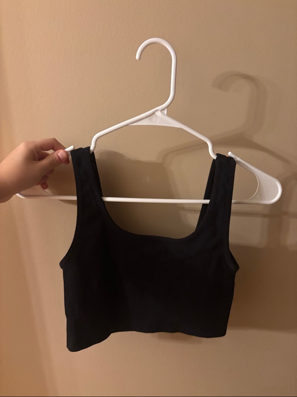 Aritzia Black Ribbed Crop Tank